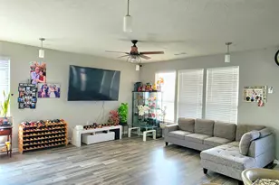 2507 Yellow Buckeye Ct, Houston, TX 77038 - Photo 4