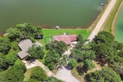 571 Lakeview Circle, Hilltop Lakes, TX 77871 - Photo 34