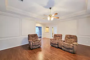 5810 Glenmere Ln, Spring, TX 77379 - Photo 10