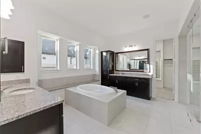 1029 Bat Hawk Court, Conroe, TX 77385 - Photo 10