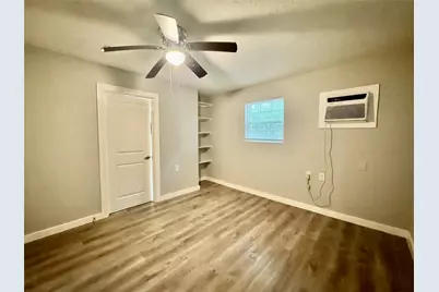 6705 Fairway Dr #4, Houston, TX 77087 - Photo 4