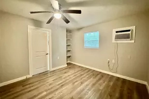 6705 Fairway Dr, Houston, TX 77087 - Photo 4