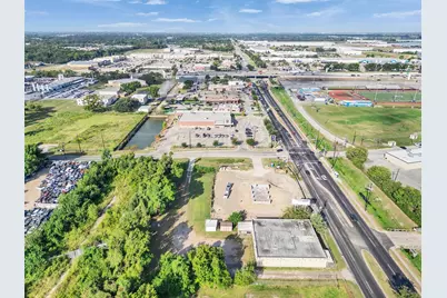 151 West Road, Houston, TX 77037 - Photo 6