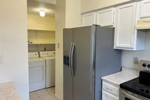 12500 Brookglade Cir, Houston, TX 77099 - Photo 6