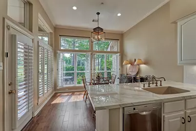 46 N Copperknoll Circle, The Woodlands, TX 77381 - Photo 14