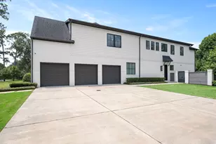 337 Folwell Ln, Houston, TX 77024 - Photo 44