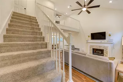 56 E Village Knoll Circle, The Woodlands, TX 77381 - Photo 6