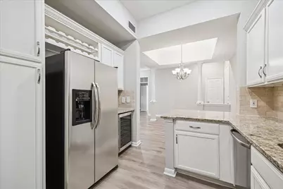5353 Memorial Drive #1069, Houston, TX 77007 - Photo 2