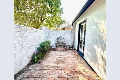 10010 Burgoyne Road, Houston, TX 77042 - Photo 4