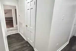 10010 Burgoyne Rd, Houston, TX 77042 - Photo 30