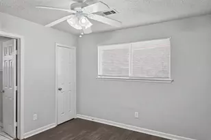 9119 Glenbury Dr, Houston, TX 77037 - Photo 10