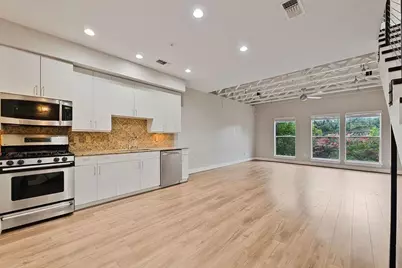1616 Elgin Street #11, Houston, TX 77004 - Photo 6