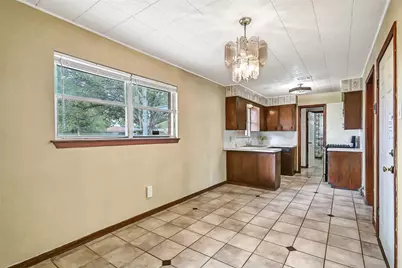 2826 5th Avenue N, Texas City, TX 77590 - Photo 12