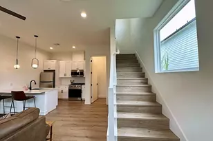 203 Danna Ln, Houston, TX 77009 - Photo 6
