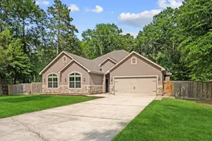 17111 Paluxy Ct, Splendora, TX 77372 - Photo 2