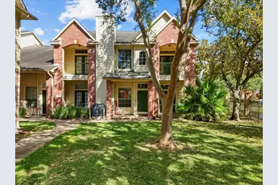 2710 Grants Lake Boulevard #T4, Sugar Land, TX 77479 - Photo 2