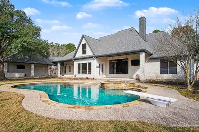 15569 Crown Oaks Drive, Montgomery, TX 77316 - Photo 2