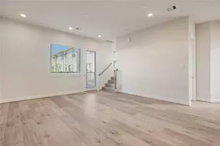 5923 Jasper Jones Wy, Houston, TX 77091 - Photo 4