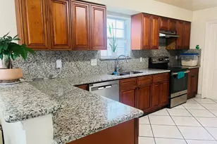 5035 E Pagewick Dr, Houston, TX 77041 - Photo 10