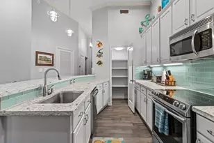 2102 Postoffice St, Galveston, TX 77550 - Photo 8