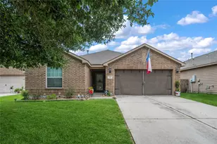 308 Lazy Pine Ct, Conroe, TX 77304 - Photo 2