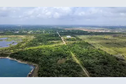 7600 Gulf Street, Hitchcock, TX 77563 - Photo 10