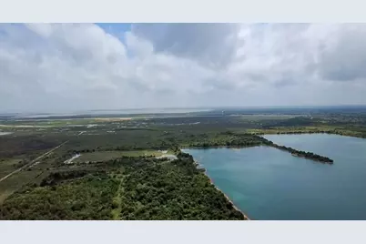 7600 Gulf Street, Hitchcock, TX 77563 - Photo 12