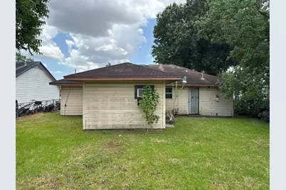 3121 Nita Street, Houston, TX 77051 - Photo 2