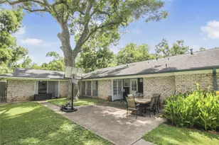 536 Oak Dr, Lake Jackson, TX 77566 - Photo 6
