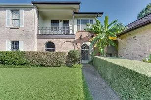 1326 Town Circle Circle, Baytown, TX 77520 - Photo 1