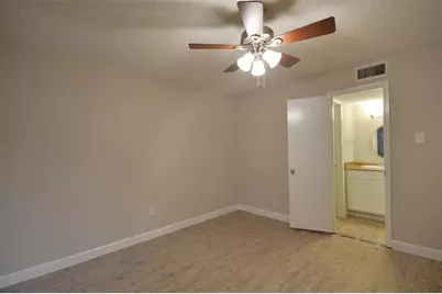 1326 Town Circle Circle #1, Baytown, TX 77520 - Photo 14