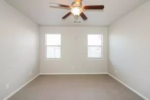 1650 Bonnyton Ln, Houston, TX 77014 - Photo 8