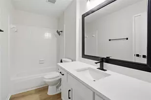 9850 Sageroyal Ln, Houston, TX 77089 - Photo 16