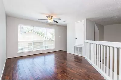 2002 Hickory Glen Drive, Missouri City, TX 77489 - Photo 10