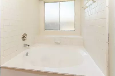 2002 Hickory Glen Drive, Missouri City, TX 77489 - Photo 14