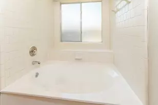 2002 Hickory Glen Dr, Missouri City, TX 77489 - Photo 14