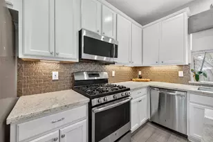 19315 Laguna Woods Dr, Tomball, TX 77375 - Photo 10