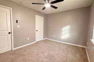 2619 Canfield St, Houston, TX 77004 - Photo 4