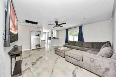 8242 Oak Knoll Lane, Houston, TX 77028 - Photo 8