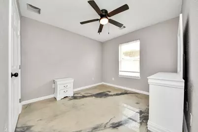 8242 Oak Knoll Lane, Houston, TX 77028 - Photo 26