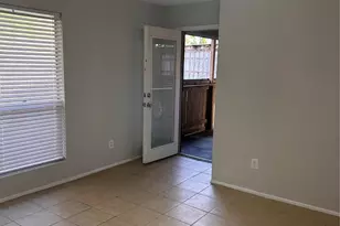 5665 Birchmont Dr, Houston, TX 77091 - Photo 14