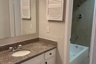 5665 Birchmont Dr, Houston, TX 77091 - Photo 8