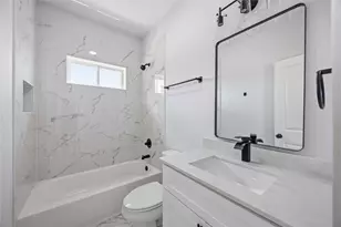 4138 Larkspur St, Houston, TX 77051 - Photo 10