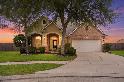 201 Bailey Brook Lane, Dickinson, TX 77539 - Photo 1