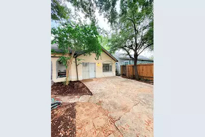 6109 Saxon Drive #B, Houston, TX 77092 - Photo 2