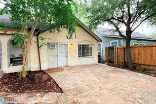 6109 Saxon Dr, Houston, TX 77092 - Photo 2