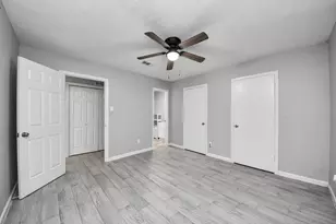 2471 Falls Church Dr, Houston, TX 77067 - Photo 8