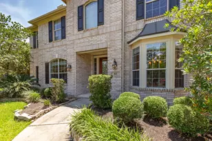 162 W Hullwood Ct, Spring, TX 77389 - Photo 2