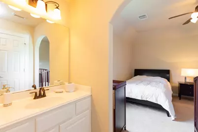 162 W Hullwood Court, Spring, TX 77389 - Photo 42