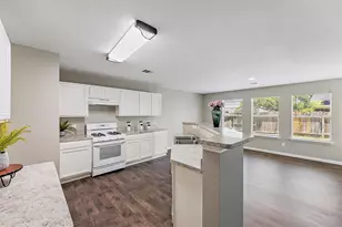 18910 Remington Mill Dr, Houston, TX 77073 - Photo 4